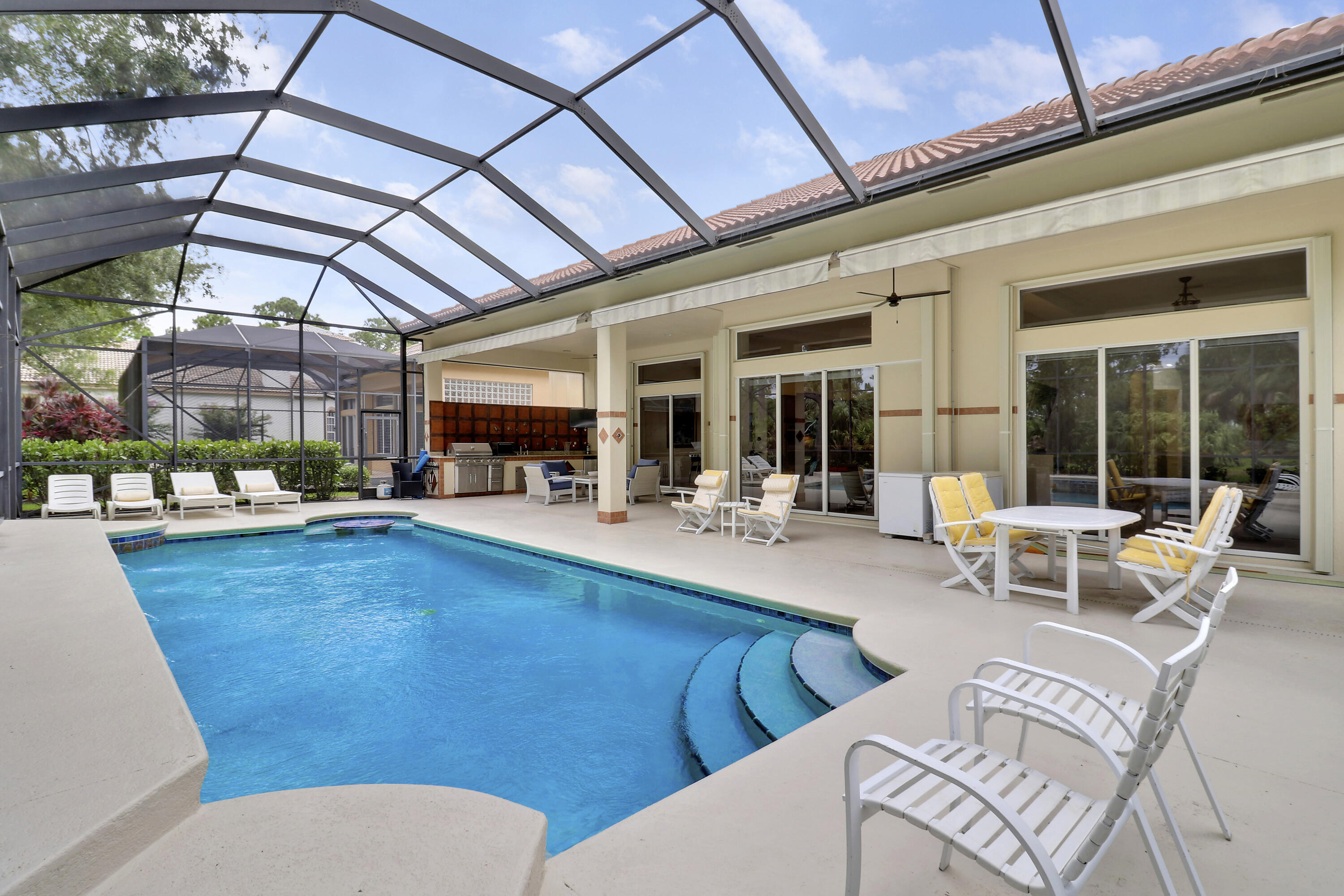 8613 Tompson Point Road Port St. Lucie, FL 34986 - Photo 49 of 78 Screened Pool