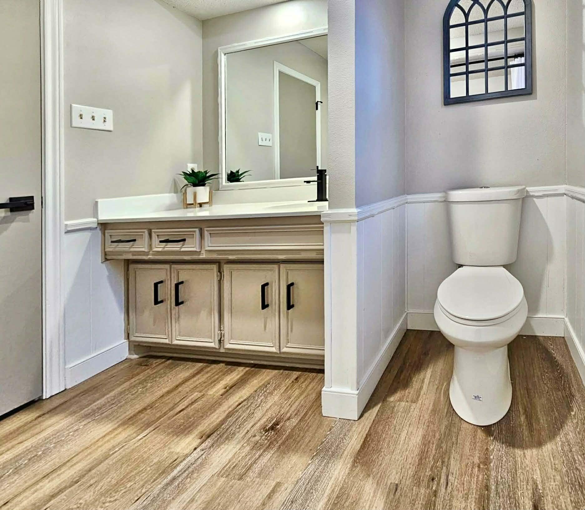 3710 75th Street Lubbock, TX 79423 - Photo 16 of 36 Hall Bathroom