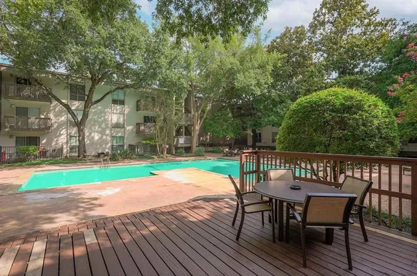 $1,250 | 4837 Cedar Springs Road, Unit 304, Dallas, TX 75219