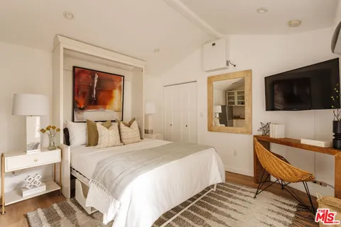 $1,499,000 | 6065 Selma Avenue, Los Angeles, CA 90028