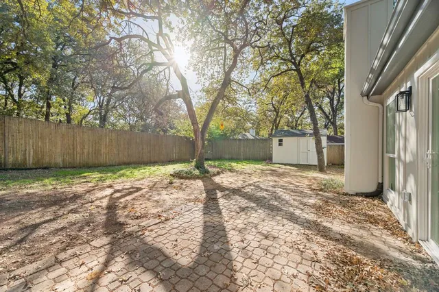 $349,000 | 504 Wild Oak Lane, Euless, TX 76039