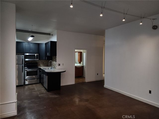$349,000 | 215 West 7th Street, Unit 411, Los Angeles, CA 90014