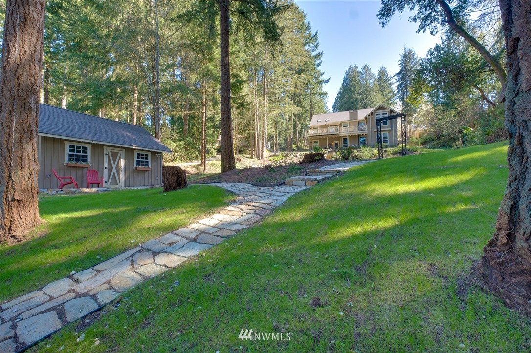 2715 Rocky Point Road Northwest Bremerton, WA 98312 - Photo 3 of 25 Gallery Image 3