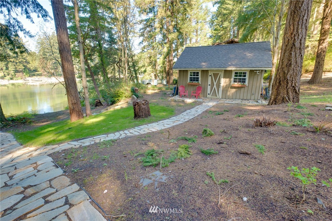 2715 Rocky Point Road Northwest Bremerton, WA 98312 - Photo 24 of 25 Gallery Image 24