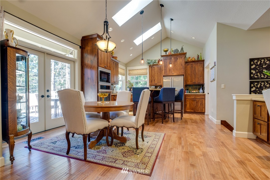2715 Rocky Point Road Northwest Bremerton, WA 98312 - Photo 7 of 25 Gallery Image 7
