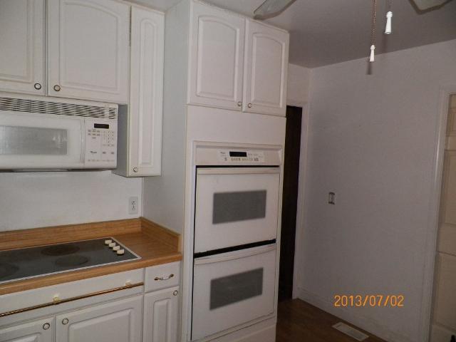 1043 Moran Road Franklin, TN 37069 - Photo 2 of 11 spacious kitchen, double ovens, smooth cook top, extra cabinets, secondary sink