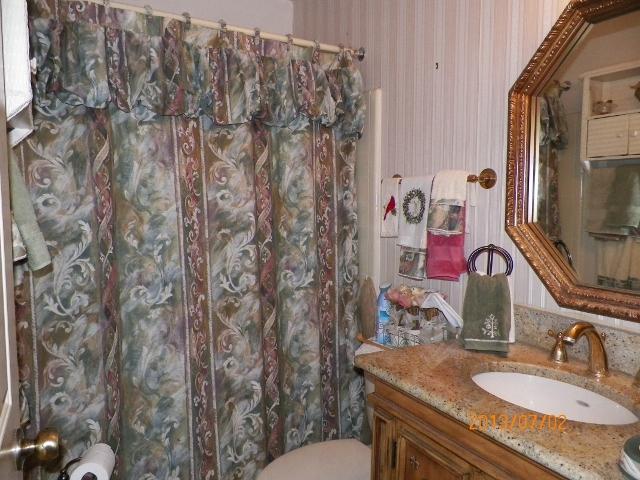 1043 Moran Road Franklin, TN 37069 - Photo 9 of 11 full bathroom is located in the hallway