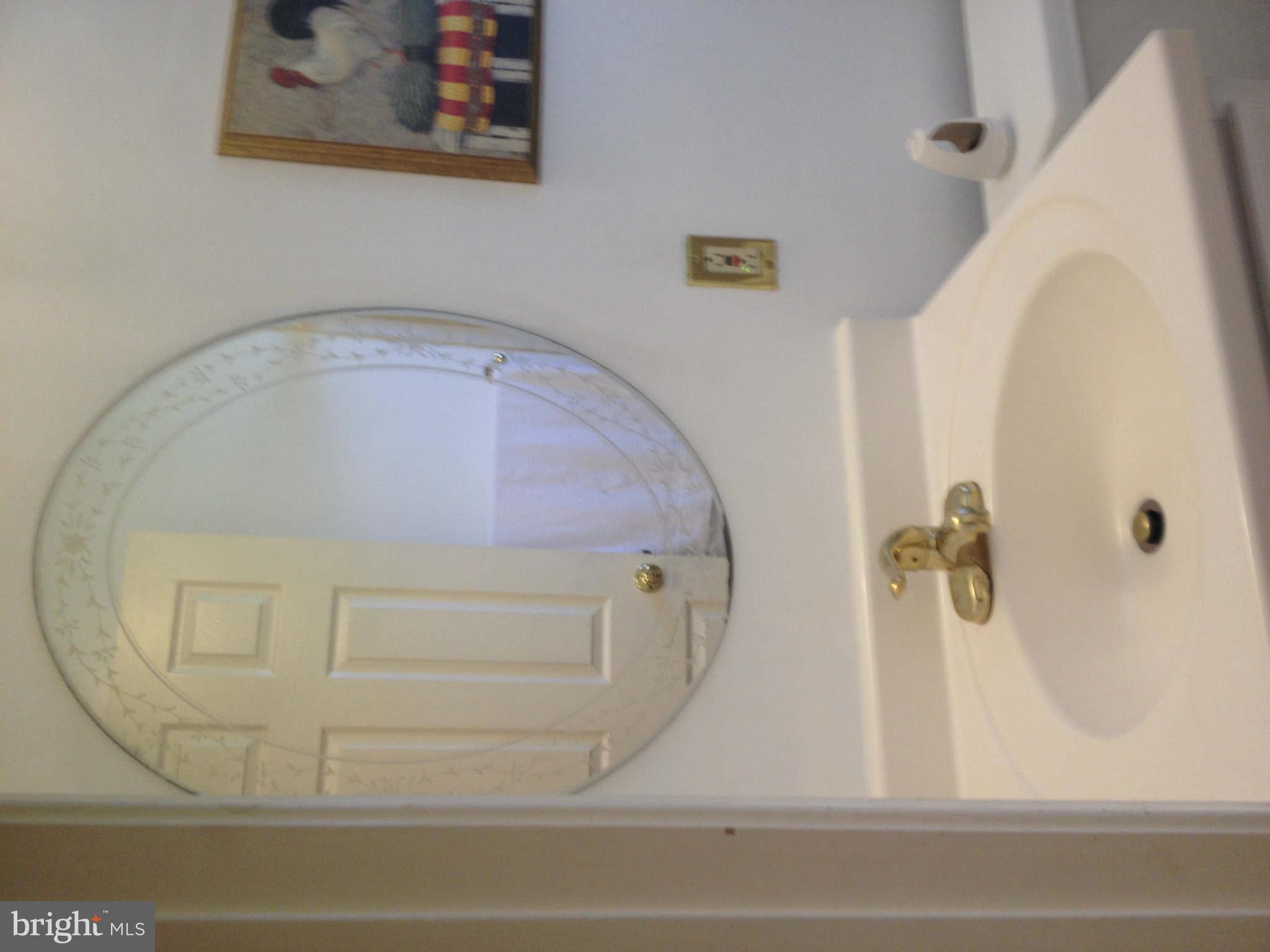 7119 Highland Street Springfield, VA 22150 - Photo 16 of 27 Bath (Master)