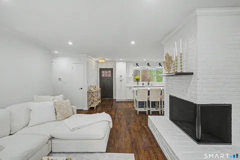 $799,000 | 30 Archer Lane, Stamford, CT 06905