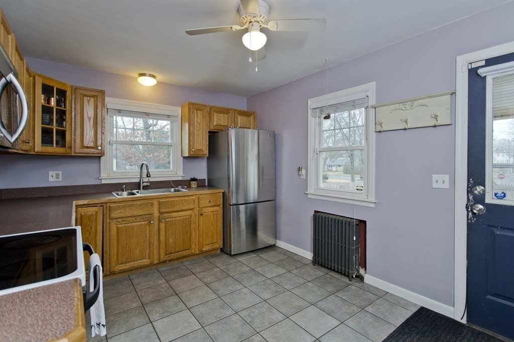 104 Ashbrook Street Springfield, MA 01118 - Photo 5 of 42 Gallery Image 5