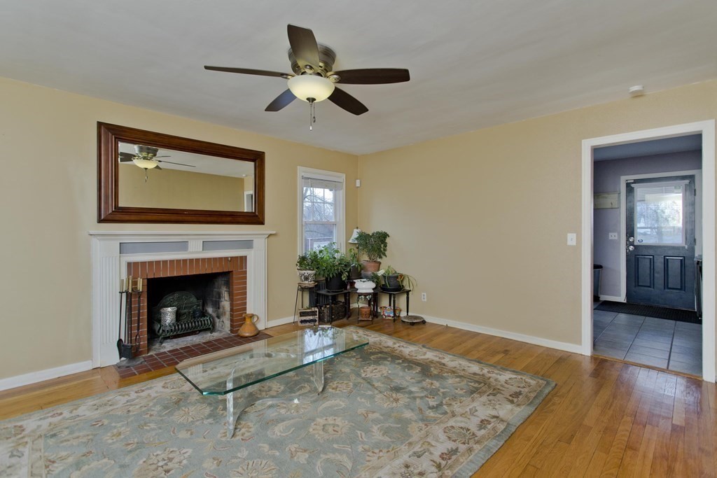 104 Ashbrook Street Springfield, MA 01118 - Photo 6 of 42 Gallery Image 6