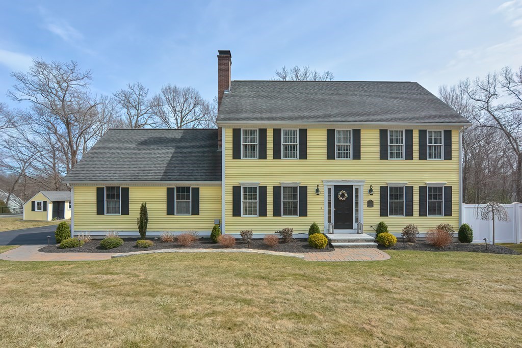 205 Morgan Road Northbridge, MA 01588 - Photo 1 of 39