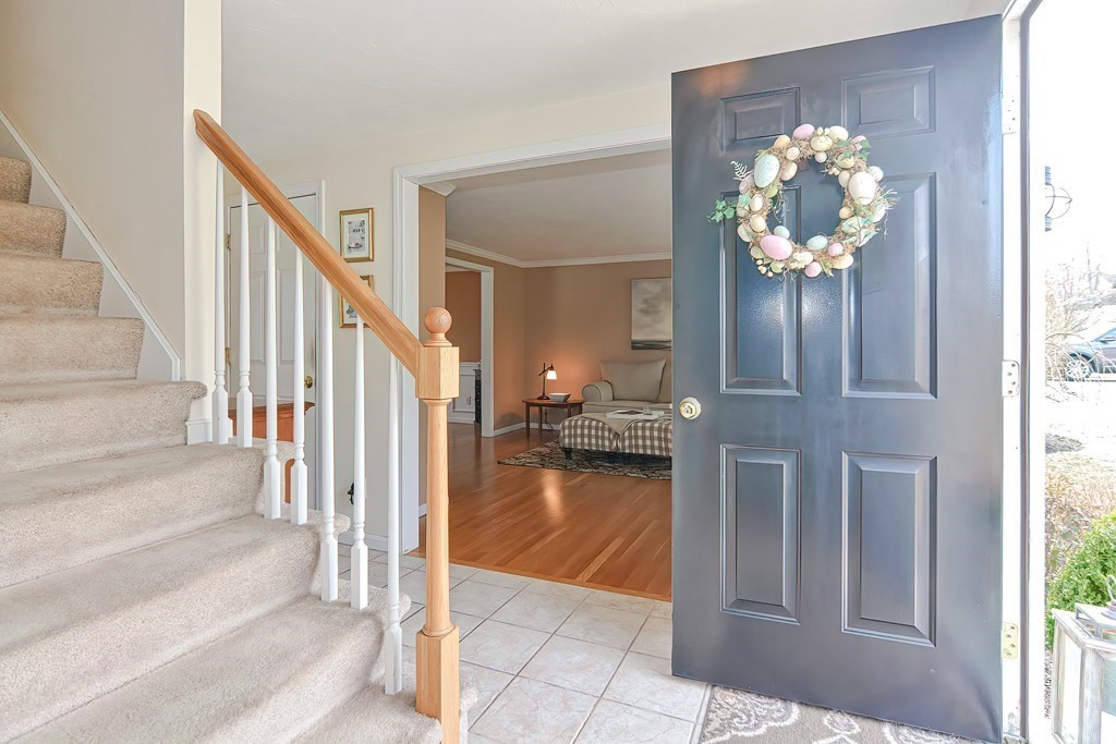205 Morgan Road Northbridge, MA 01588 - Photo 3 of 39