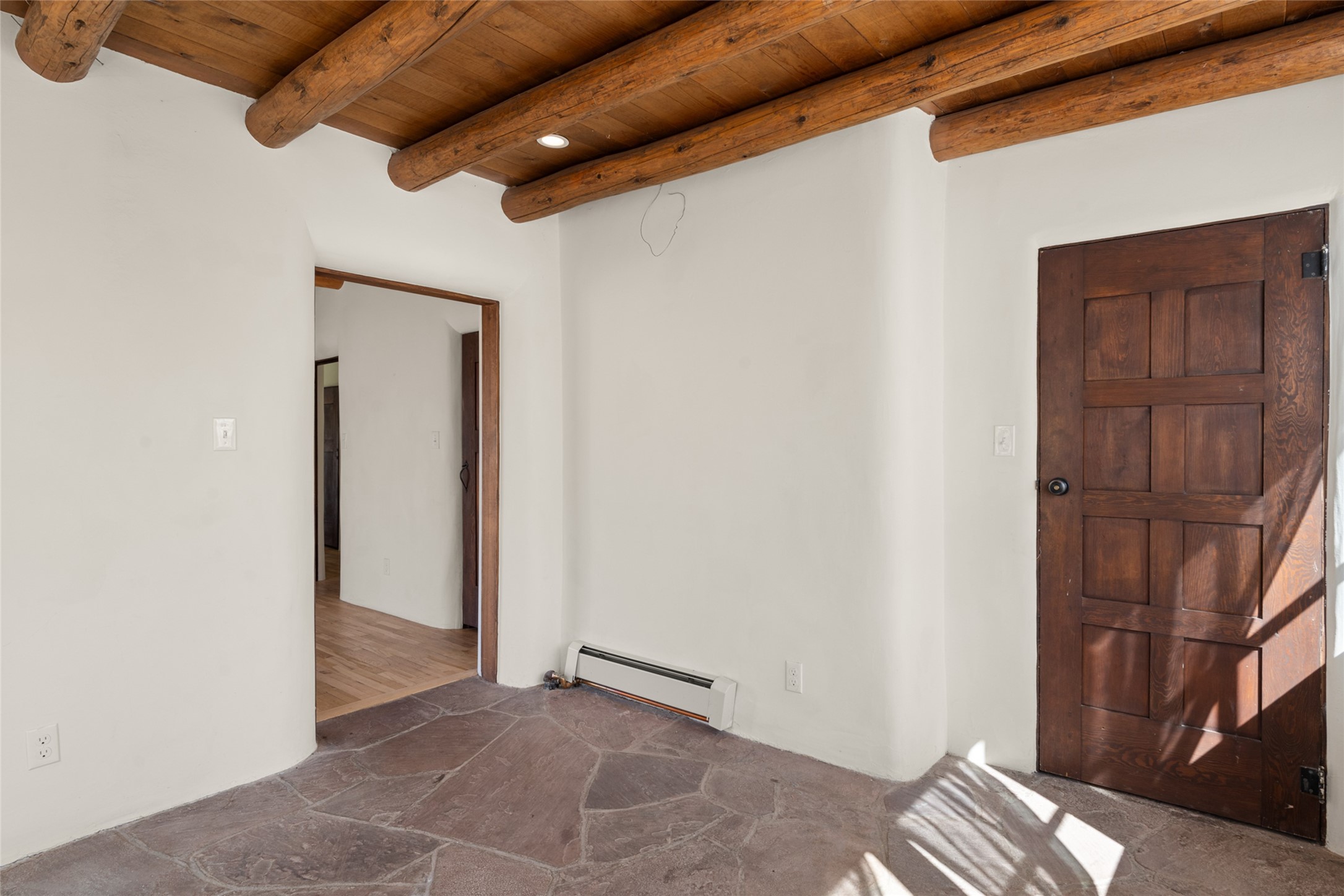 2347 Botulph Road Santa Fe, NM 87505 - Photo 23 of 43 Guest Room