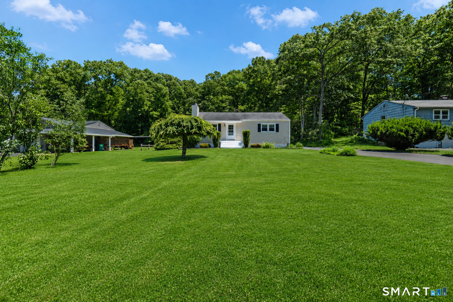 47 Colony Road Seymour, CT 06483 - Photo 3 of 28
