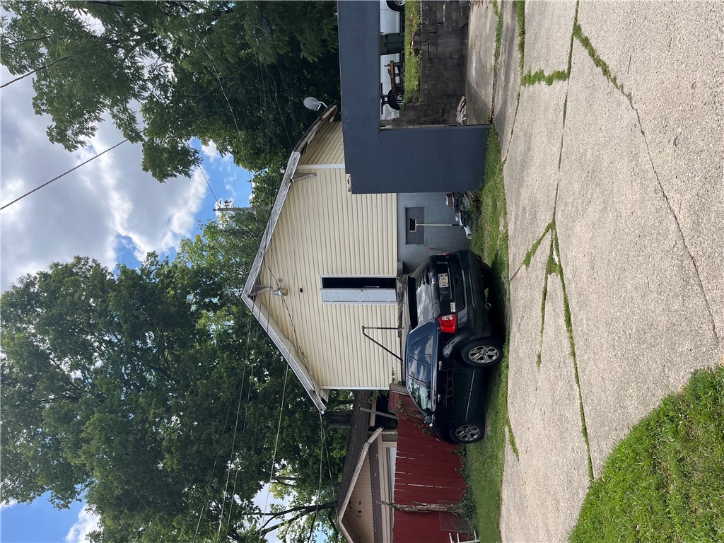 2005 Riverside Drive Dayton, OH 45405 - Photo 3 of 18 2 car garage with full basement plus off street parking