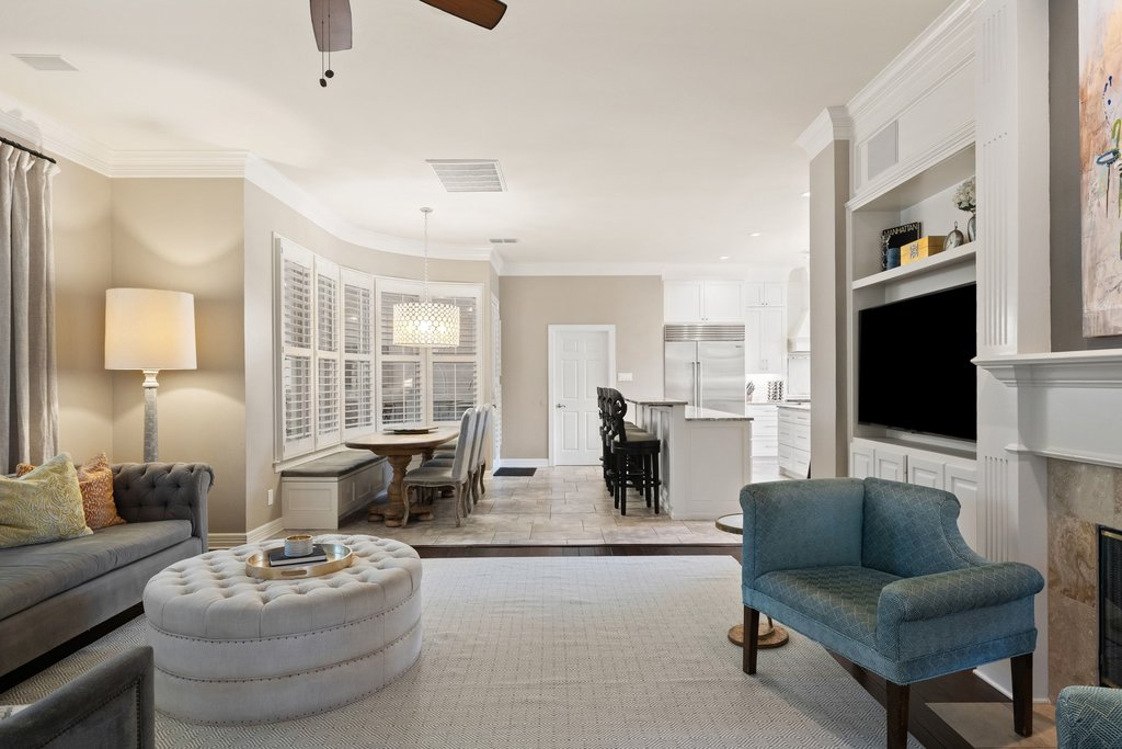 7609 Sandia Loop Austin, TX 78735 - Photo 16 of 40 Living room