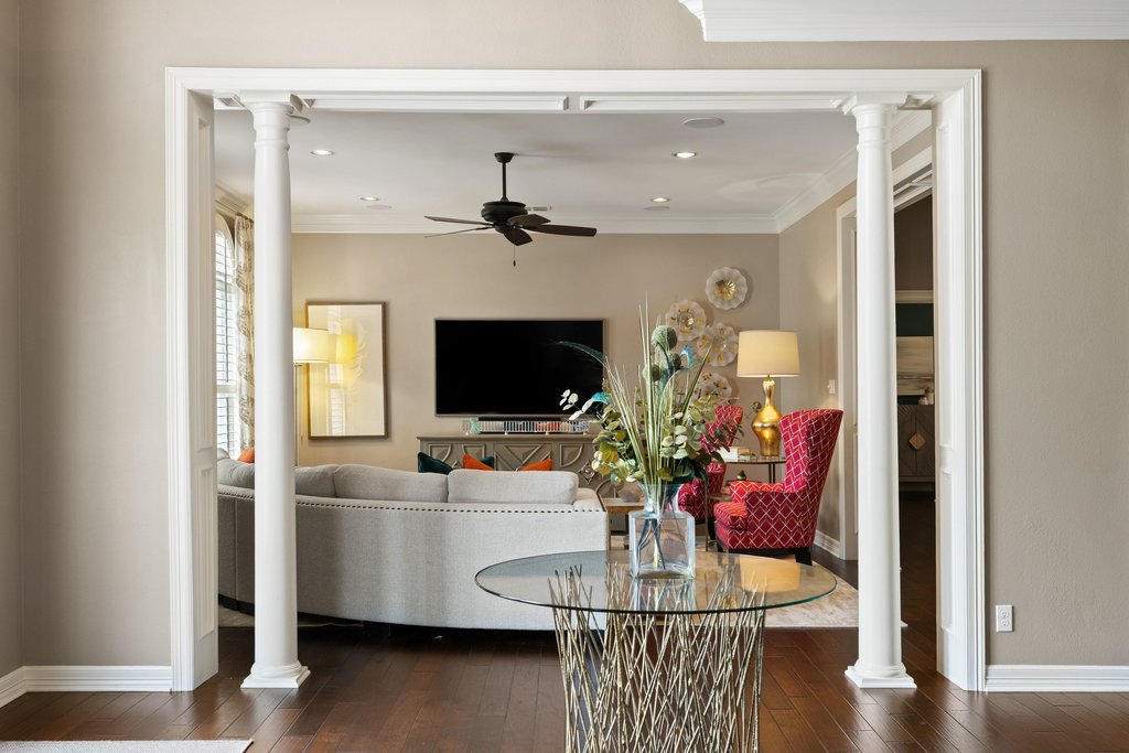 7609 Sandia Loop Austin, TX 78735 - Photo 8 of 40 Living area with rich wood-finish flooring, recessed lighting, and a ceiling fan