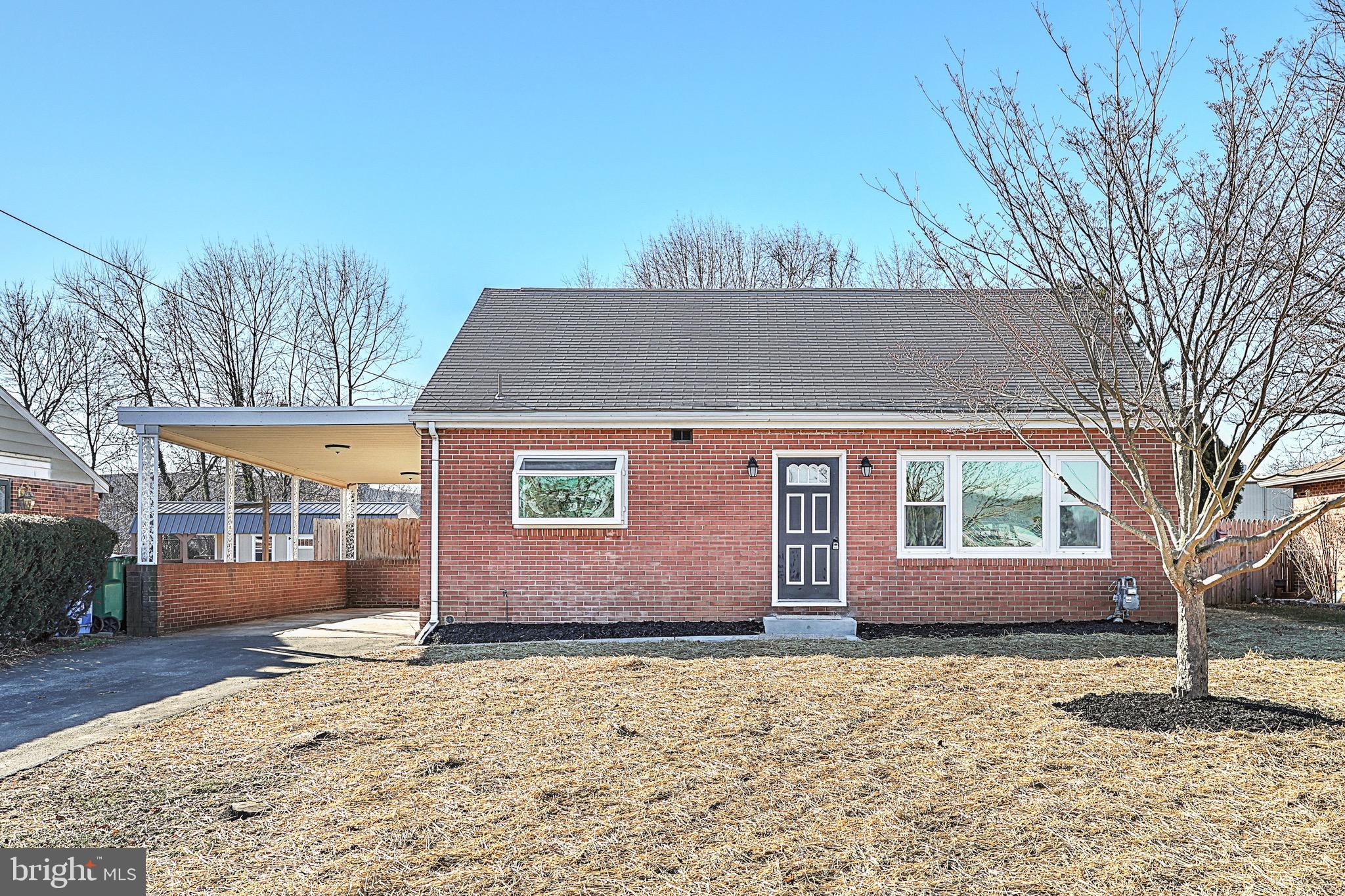 2224 Teslin Road York, PA 17404 - Photo 1 of 34