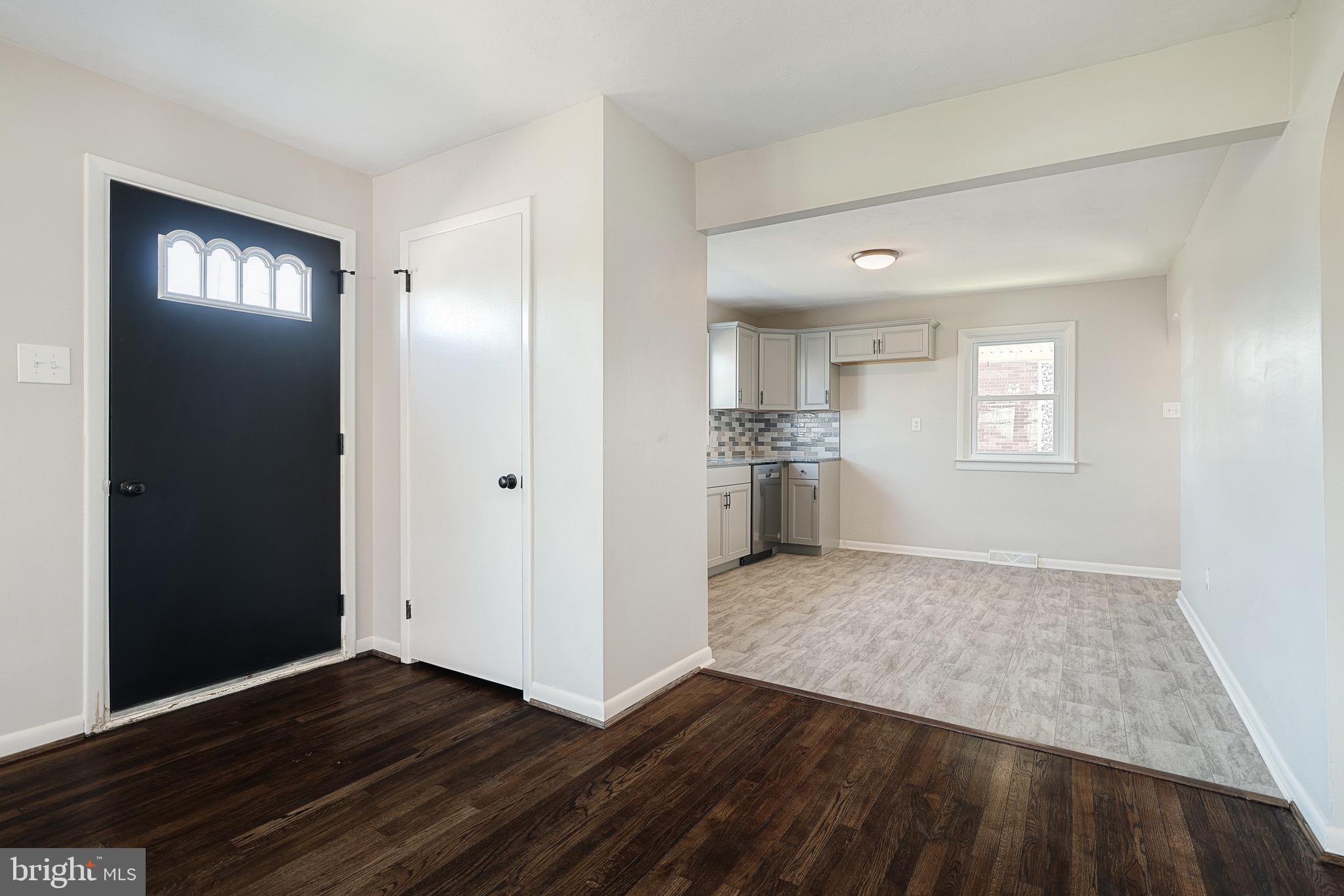 2224 Teslin Road York, PA 17404 - Photo 12 of 34