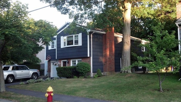 11 Diane Road Peabody, MA 01960 - Photo 4 of 29 Gallery Image 4
