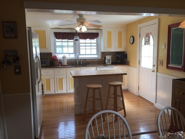 11 Diane Road Peabody, MA 01960 - Photo 7 of 29 Gallery Image 7