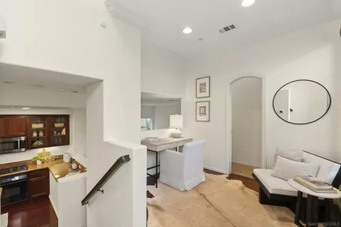 $969,000 | 2768 Villas Way, San Diego, CA 92108