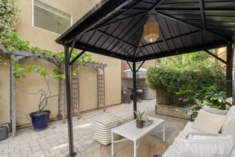 $969,000 | 2768 Villas Way, San Diego, CA 92108