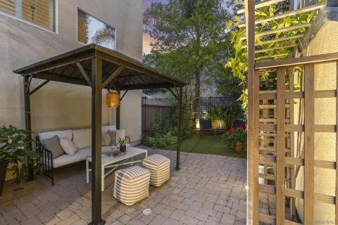 $969,000 | 2768 Villas Way, San Diego, CA 92108