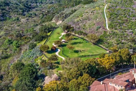 $969,000 | 2768 Villas Way, San Diego, CA 92108