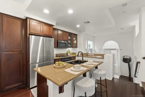 $969,000 | 2768 Villas Way, San Diego, CA 92108
