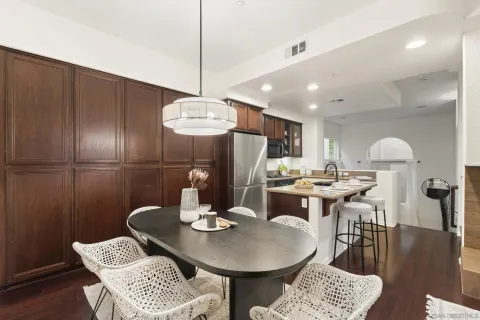 $969,000 | 2768 Villas Way, San Diego, CA 92108