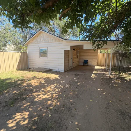 $120,000 | 1507 North 5th Street, Tahoka, TX 79373