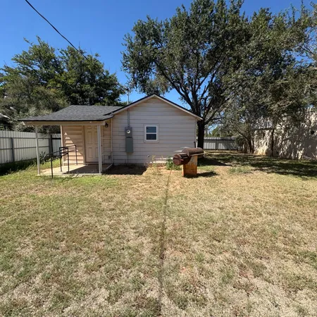 $120,000 | 1507 North 5th Street, Tahoka, TX 79373