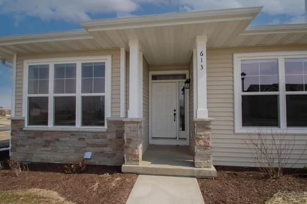 $349,900 | 613 Hunter Oaks Boulevard, Watertown, WI 53094