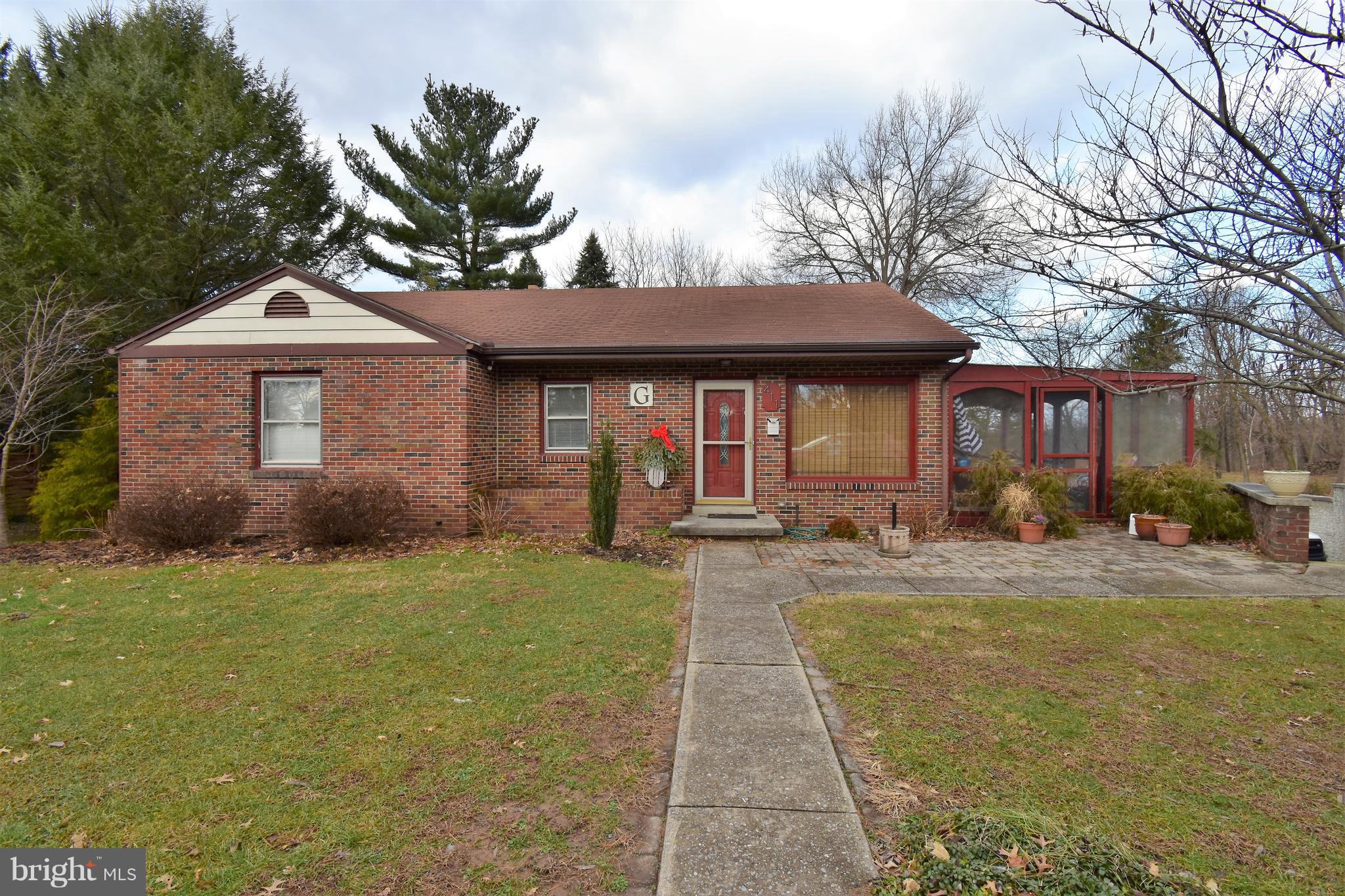 411 Ridge Road Elizabethtown, PA 17022 - Photo 22 of 23 Front view