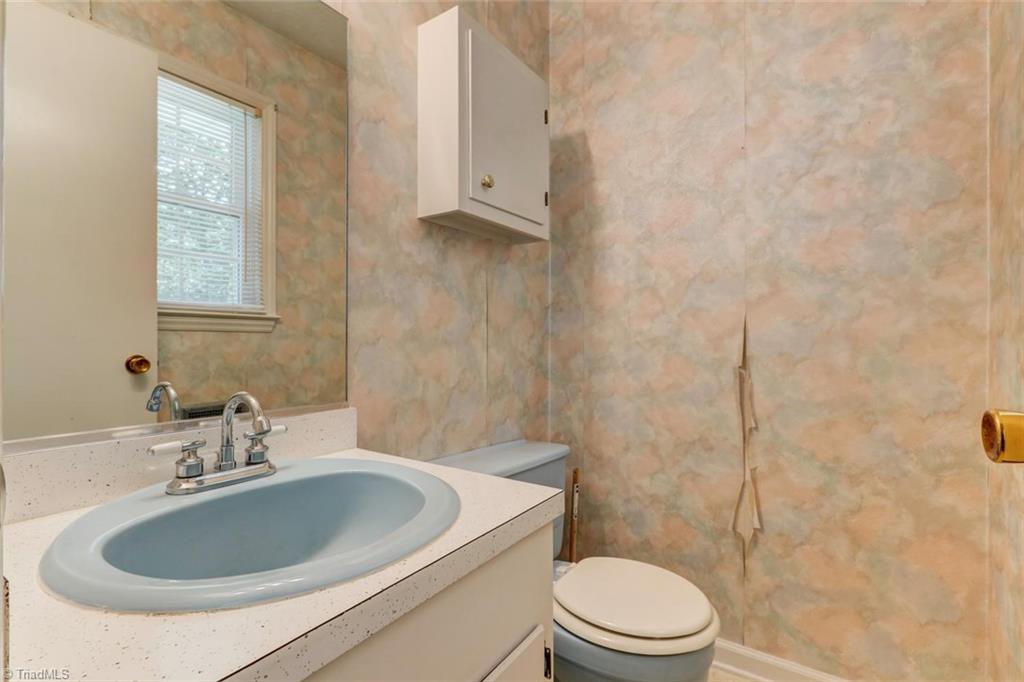7821 Cherry Grove Road Reidsville, NC 27320 - Photo 16 of 21 Gallery Image 16