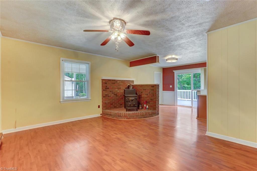 7821 Cherry Grove Road Reidsville, NC 27320 - Photo 4 of 21 Gallery Image 4