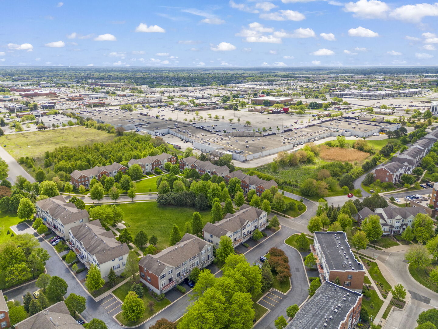 4216 Drexel Avenue Aurora, IL 60504 - Photo 39 of 48 a view of city with ocean