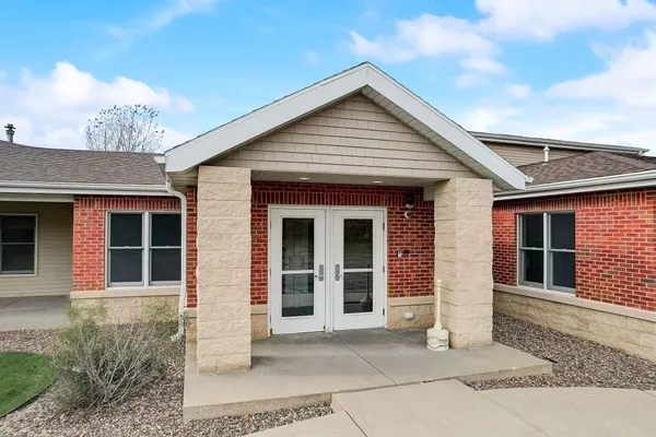 $149,900 | L75 Pond View, Janesville, WI 53548