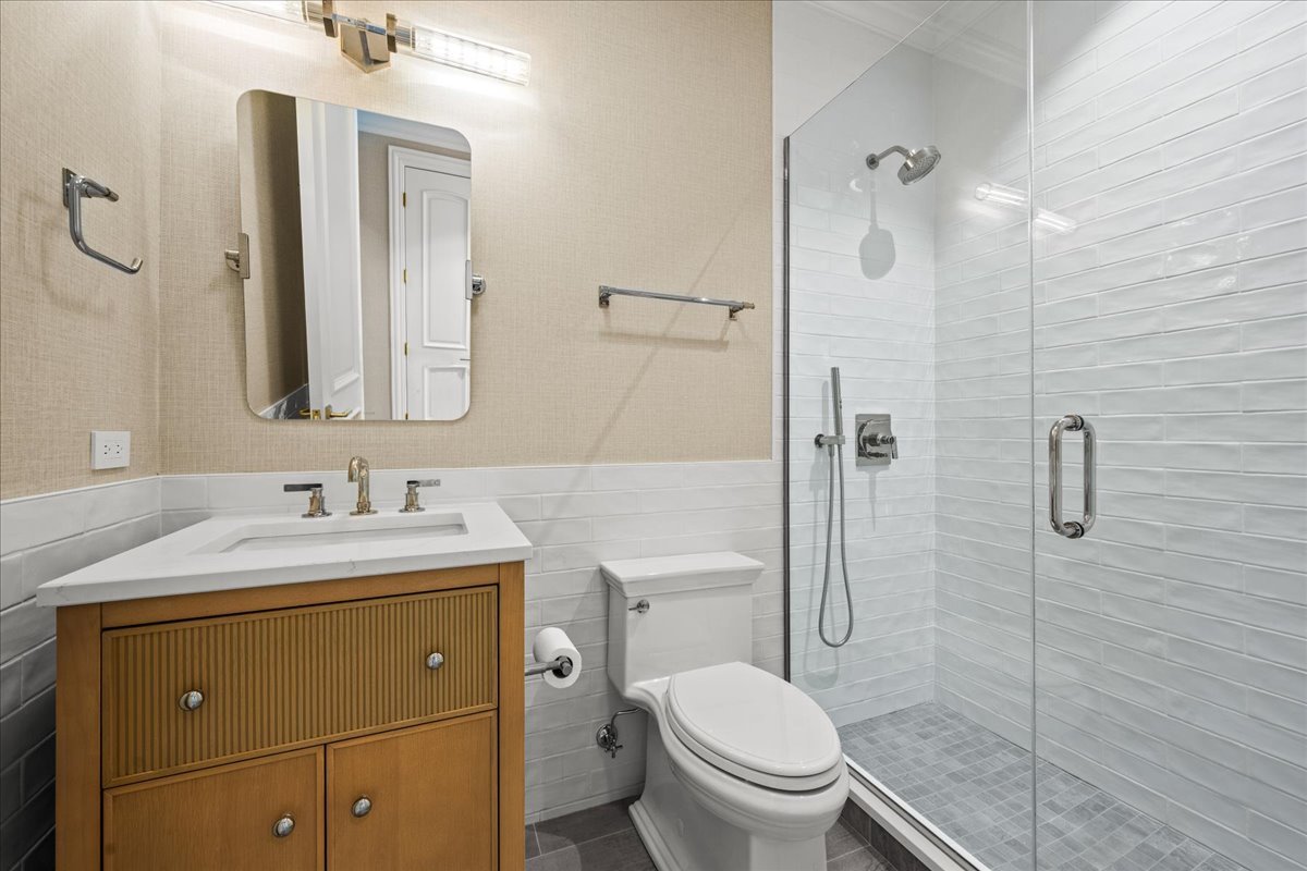81 Locust Road Winnetka, IL 60093 - Photo 51 of 106 Gallery Image 51
