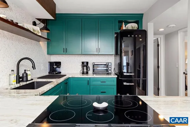 $425,000 | 1411 Highlands Condos, Roseland, VA 22967