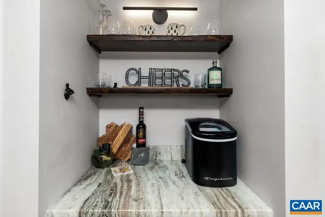 $425,000 | 1411 Highlands Condos, Roseland, VA 22967