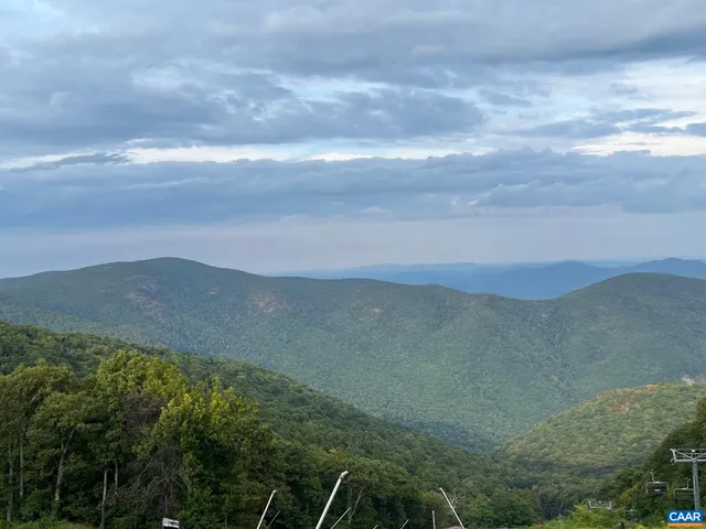 $425,000 | 1411 Highlands Condos, Roseland, VA 22967