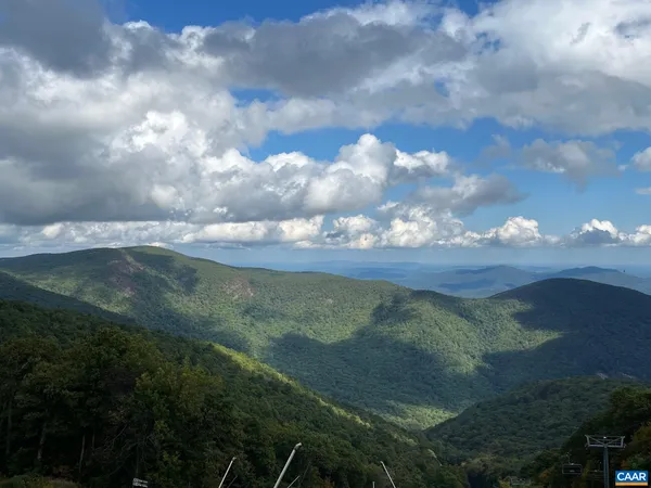 $415,000 | 1411 Highlands Condos, Roseland, VA 22967