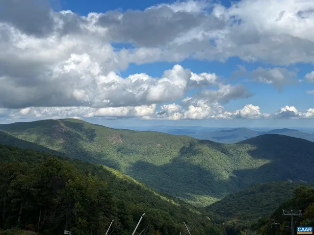 $425,000 | 1411 Highlands Condos, Roseland, VA 22967