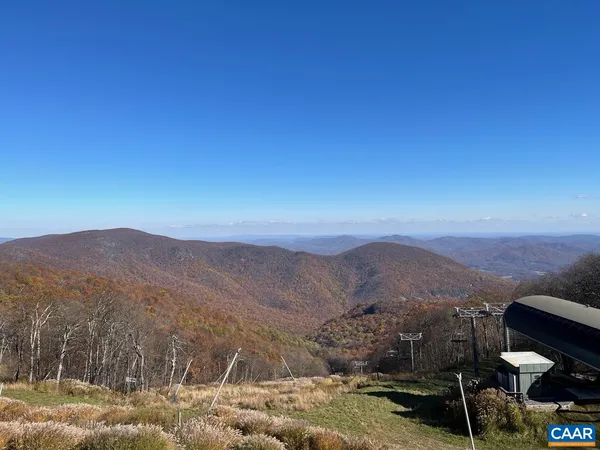 $415,000 | 1411 Highlands Condos, Roseland, VA 22967