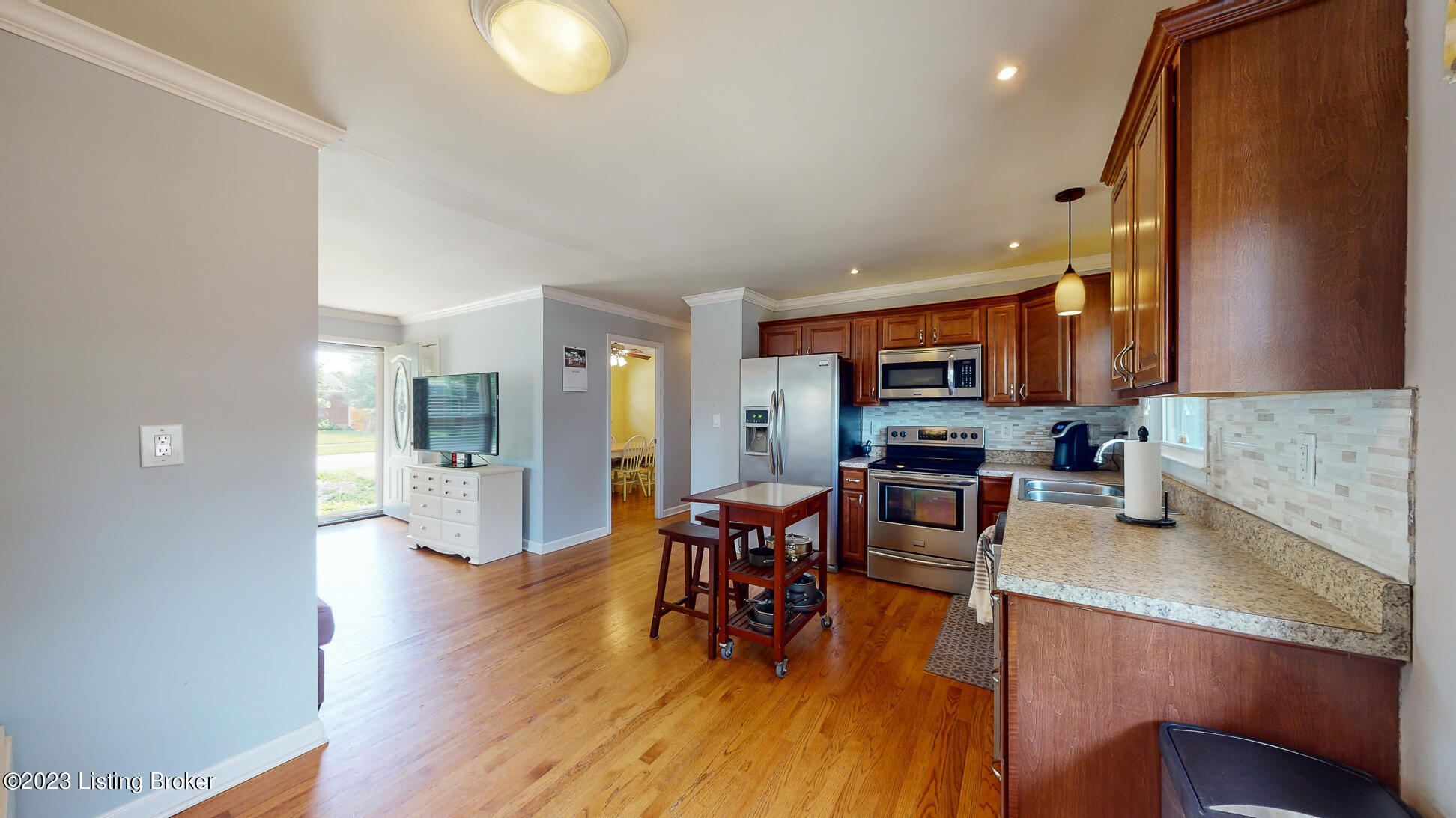3719 Chatham Road Louisville, KY 40218 - Photo 12 of 53 3719-Chatham-Rd_012