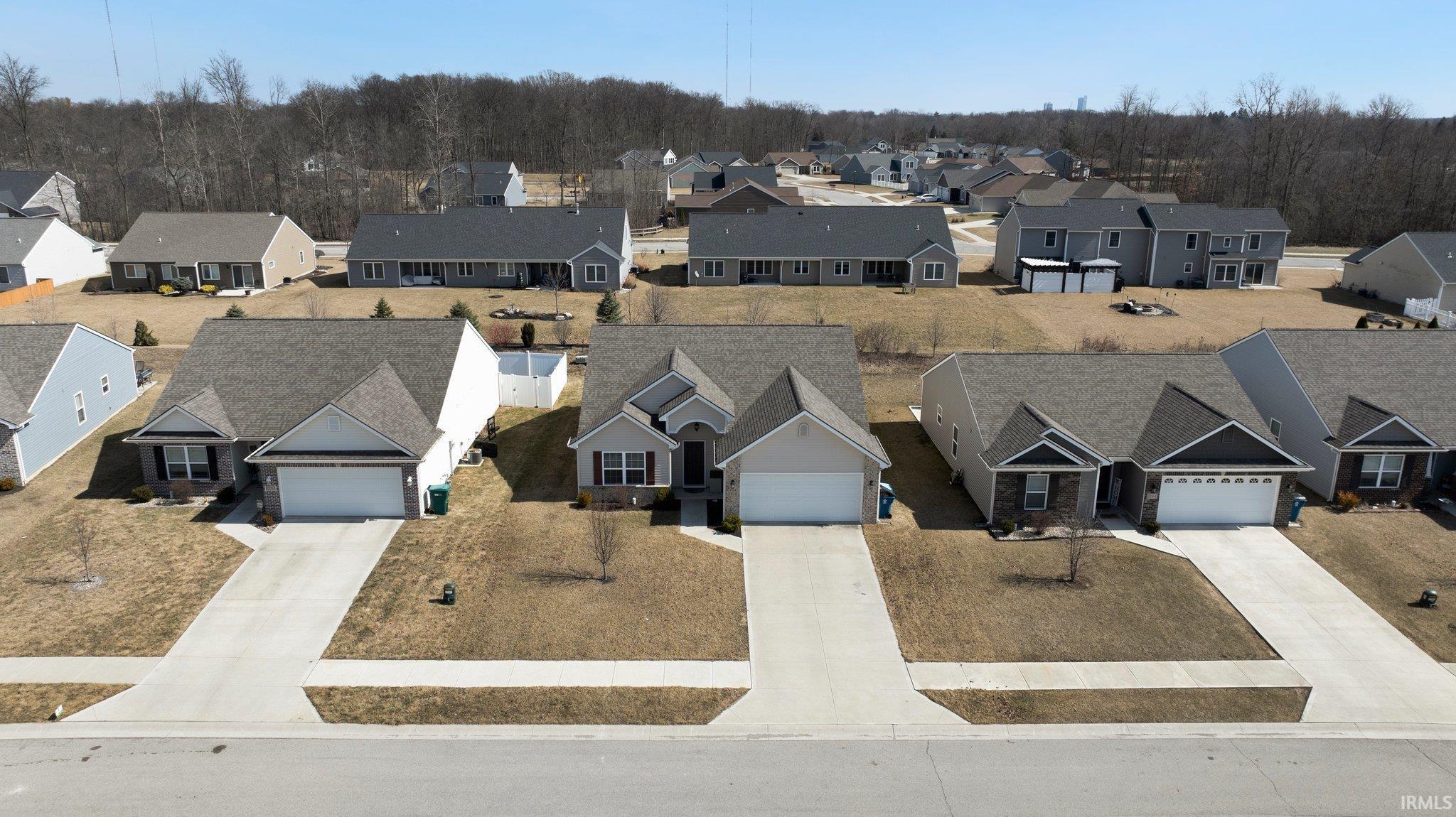 2214 Blue Spring Run Fort Wayne, IN 46808 - Photo 24 of 29 Gallery Image 24