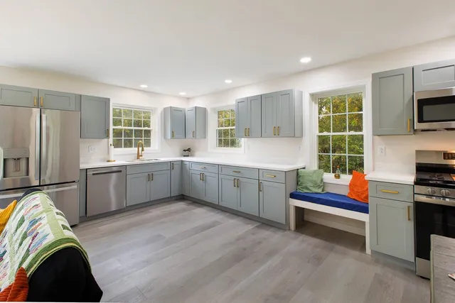 $399,000 | 51 Pearl Street, Grand Isle, VT 05458